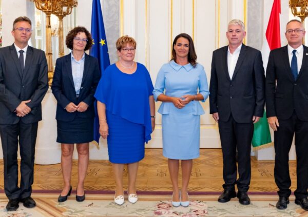 Négy új rektort nevezett ki Novák Katalin a Sándor-palotában